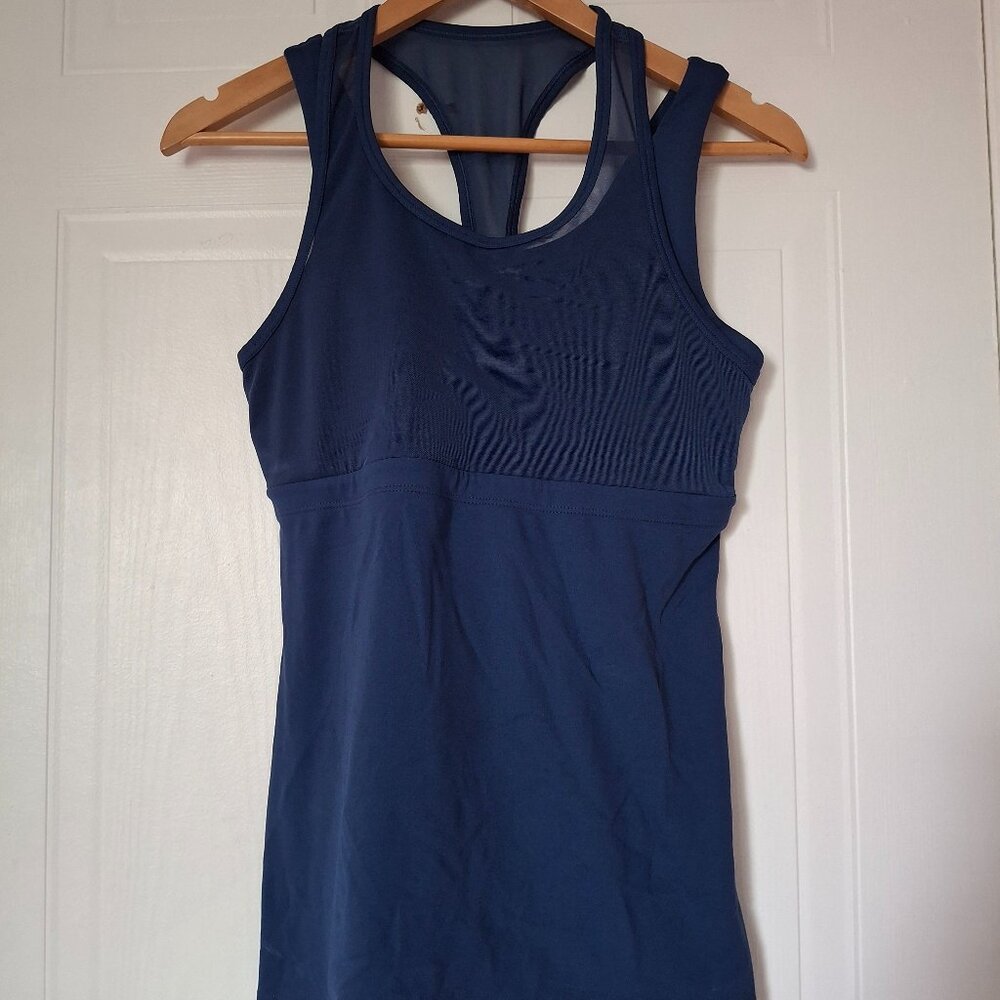 GapFit Tank with Built In Bra